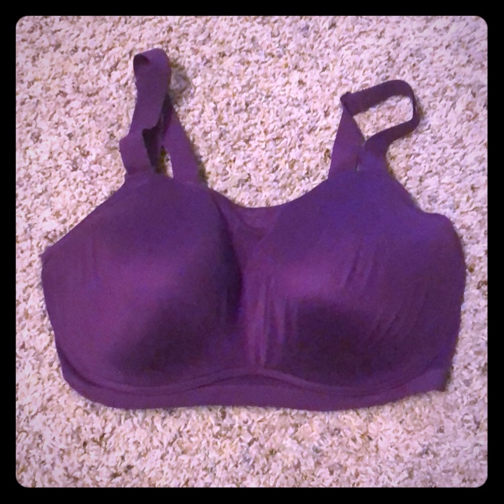 Victoria Secret extra support sports Bra